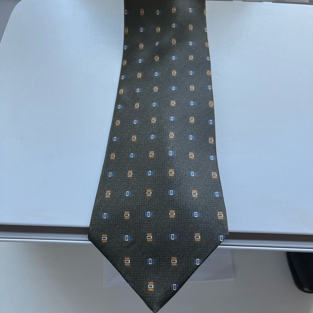 Men's Black Micro-Square Pattern Tie by